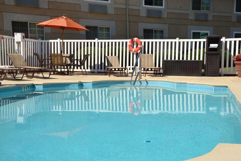 Baymont Inn & Suites Braselton Luaran gambar